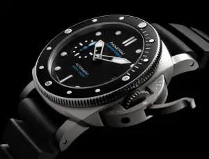 Panerai Luminor Submersible 42mm