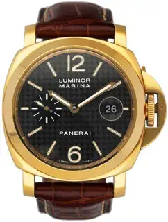 Panerai Panerai Luminor Marina PAM00140 44mm Yellow gold Black