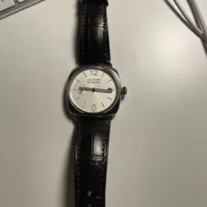 Panerai Panerai Radiomir PAM 01570 40mm Stainless steel White