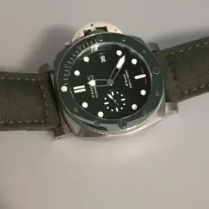 Panerai Panerai Luminor Submersible 44mm Stainless steel Green