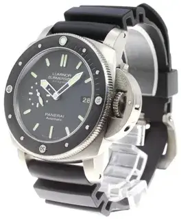 Panerai Panerai Submersible PAM00389 46mm Ceramic and Titanium Black