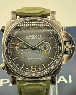 Panerai Panerai Luminor PAM01409 44mm Stainless steel Gray