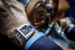 Parmigiani Fleurier Bugatti Type 390