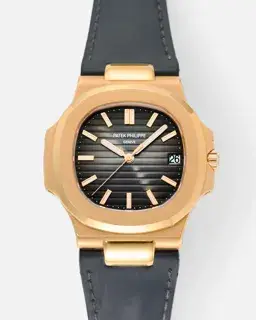 Patek Philippe Patek Philippe Nautilus 5711R-001 40mm Rose gold Brown