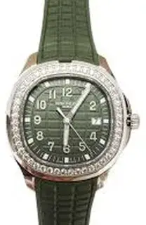 Patek Philippe Patek Philippe Aquanaut 5267/200A-011 39mm Stainless steel Green