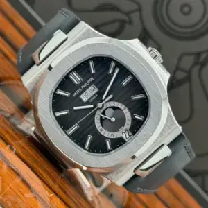 Patek Philippe Patek Philippe Nautilus 5726A-001 40.5mm Stainless steel Gray