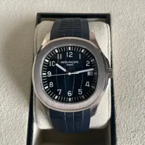 Patek Philippe Patek Philippe Aquanaut 5168G-001 42mm White gold Blue