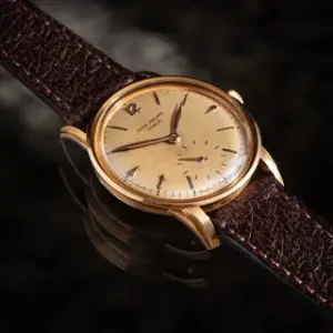 Patek Philippe Patek Philippe Calatrava 2452R 35mm 18k rose gold Golden