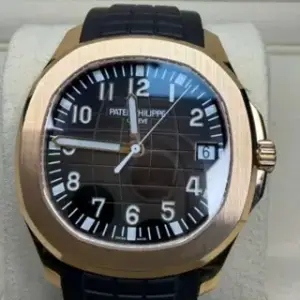 Patek Philippe Patek Philippe Aquanaut 5167R-001 41mm Rose gold Brown