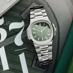 Patek Philippe Nautilus 5711/1A-014 Green Dial