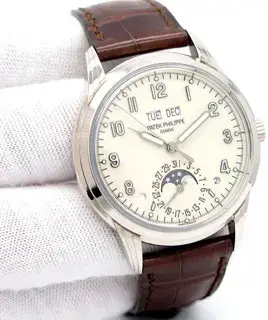 Patek Philippe Patek Philippe Perpetual Calendar 5320G-001 40mm White gold Cream