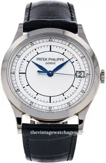 Patek Philippe Patek Philippe Calatrava 5296G-001 38mm White gold Silver
