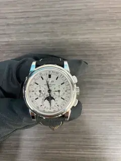 Patek Philippe Patek Philippe Perpetual Calendar Chronograph 5970G White gold