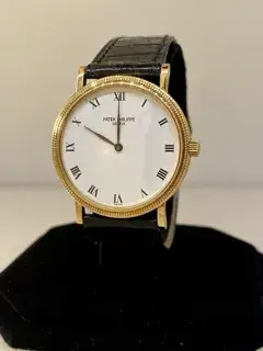 Patek Philippe Patek Philippe Calatrava 3998 34mm Yellow gold White