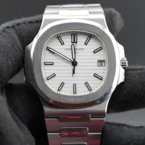 Patek Philippe Patek Philippe Nautilus 5711/1A-011 38mm Stainless steel White