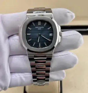 Patek Philippe Patek Philippe Nautilus 5711/1A-010 Stainless steel Blue