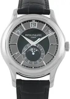 Patek Philippe Patek Philippe Annual Calendar 5205G 40mm White gold Gray