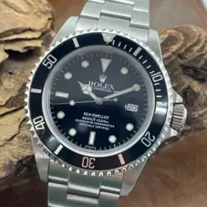 Rolex Rolex Sea-Dweller 16600 40mm Stainless steel Black