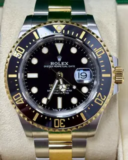 Rolex Rolex Sea-Dweller 126603 43mm Stainless steel Black