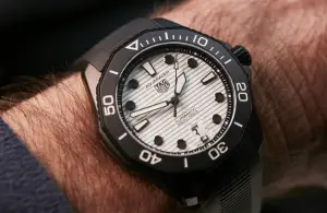 TAG Heuer Aquaracer Professional 300 NIGHT DIVER