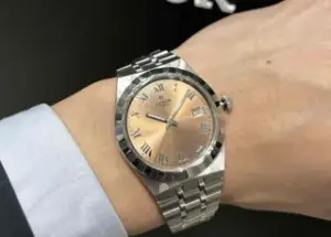 Tudor Tudor Royal m28500-0007 38mm Stainless steel Salmon