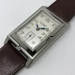 Universal Geneve Cabriolet