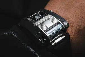 Urwerk UR-111C Two-Tone