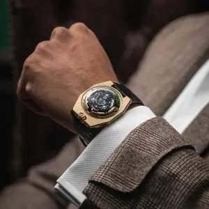 Urwerk UR-100 Electrum Limited Edition