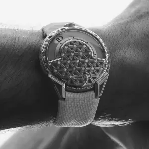 Urwerk UR-101 Diamond Sky