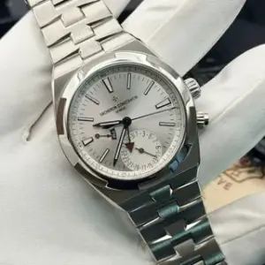 Vacheron Constantin Vacheron Constantin Overseas 7900V/110A-B333 41mm Stainless steel Silver