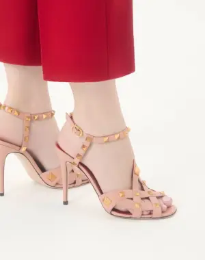 Valentino Studdy Sandale aus Ziegenleder, 100 mm